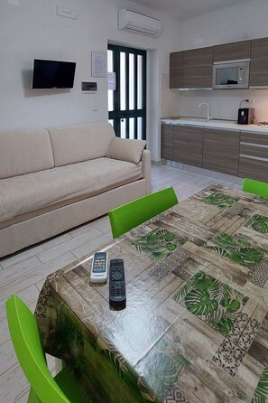 TV - Drei-Zimmer-Wohnung im Erdgeschoss by Interhome (Peschici)