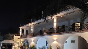 Exterior - Apartment  by Interhome (Peschici)