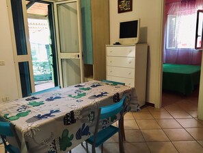 Room - Gemütliche Wohnung in Vieste mit Grill by Interhome (Vieste)
