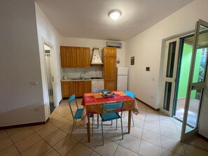 Dining - Gemütliche Wohnung in Vieste mit Grill by Interhome (Vieste)