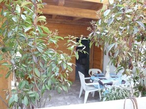 Outdoor dining - Wohnung 'Baita4' mit Whirlpool by Interhome (Vieste)