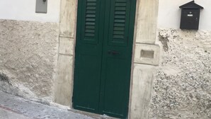 Exterior detail - 'Alloggio nel Borgo by Interhome (Vieste)
