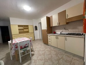 Fridge, cookware/dishes/utensils - 'Carla Gold' mit Wallbox by Interhome (Vieste)