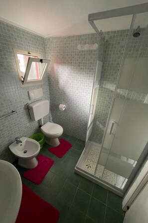 Bathroom - Wohnung in Vieste mit Privatparkplatz by Interhome (Vieste)