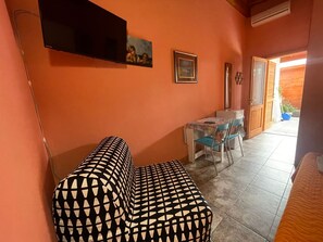 TV - Baita 3 by Interhome (Vieste)