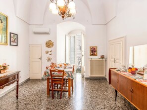 Dining - Oma Im Haus in der Mitte by Interhome (Ostuni)