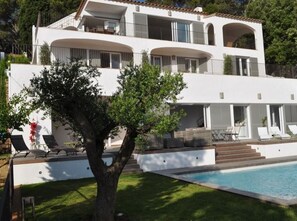 Exterior - Villa mit Charme - Privatpool für Familien by Interhome (Sa Riera)
