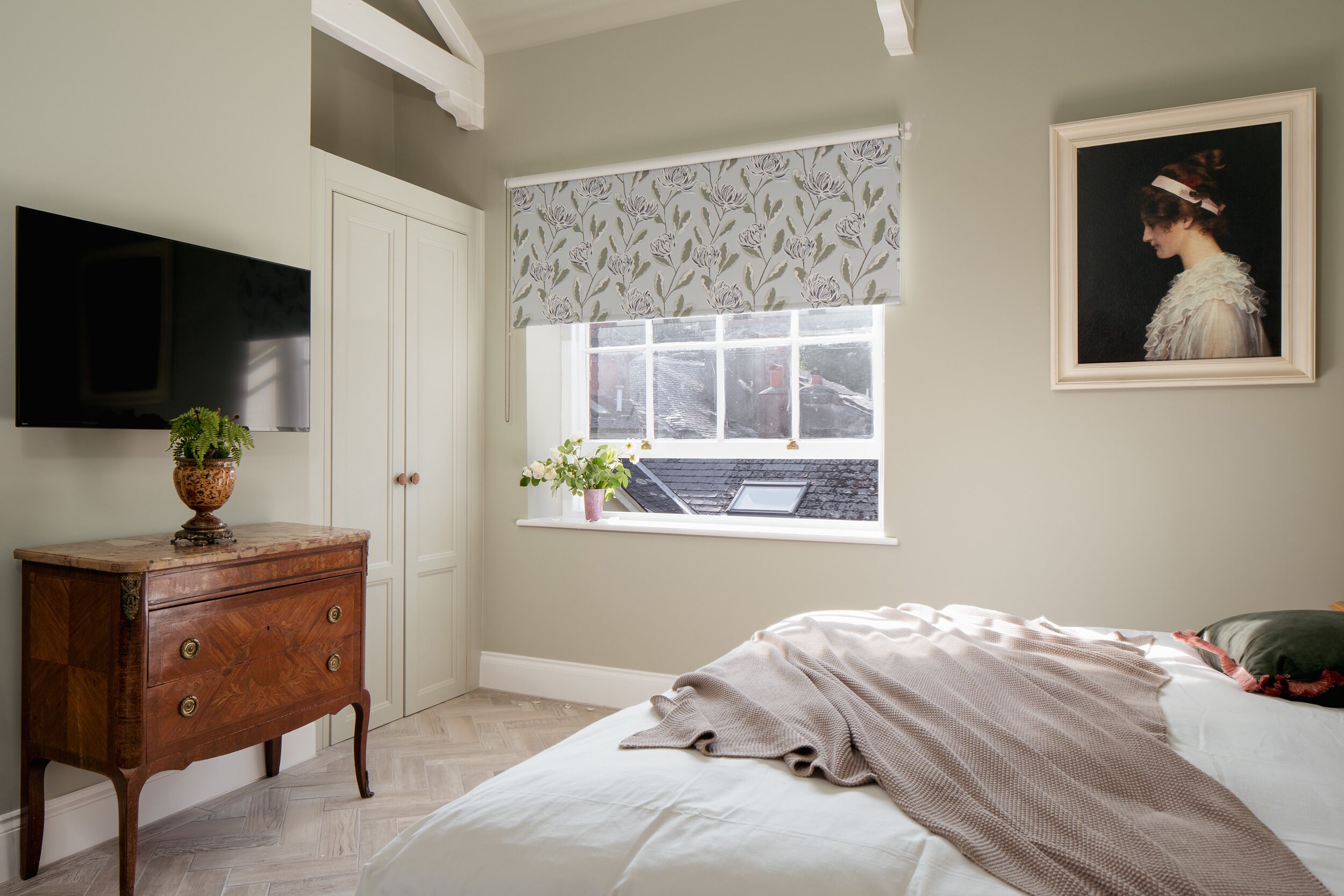 2 bedrooms, individually decorated, individually furnished, free WiFi