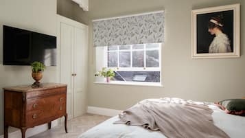 2 bilik tidur, dihias secara berasingan