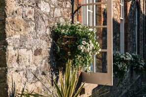 Chi tiết ngoại thất