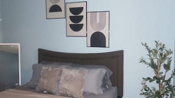 4 quartos, ferros/tábuas de passar roupa, Wi-Fi, roupa de cama