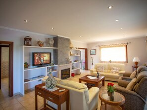 Fireplace - Finca Oliveres by Interhome (Muro)