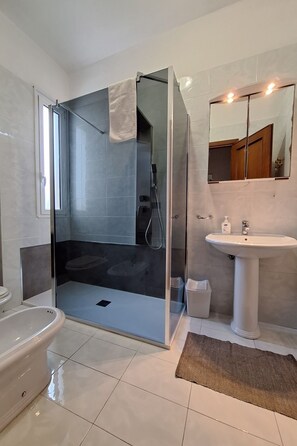 Towels - 'Corte Pizziniaco' by Interhome (Lecce)