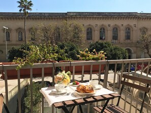 Outdoor dining - Wohnung 'Nuvole Barocche' mit Balkon by Interhome (Lecce)