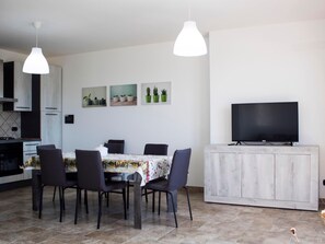 Dining - für 5 Personen ca. 70 m² in Castro in Apulien, Apulien (Provinz Lecce) by Interhome (Castro)