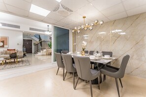 Dining - Well-Connected, Family-Friendly Community with Resort-Style Amenities, Minutes from Major Malls (Dubai)