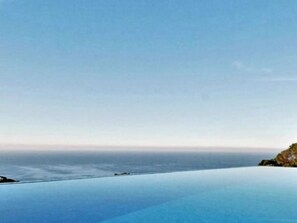 Pool - Buchtblick-Villa am Meer mit exklusivem Pool by Interhome (Marina Serra)
