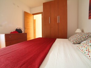 2 bedrooms, internet