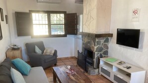 Living area - Wunderschön gelegenes Ferienhaus mit privatem Pool by Interhome (Málaga / Antequera)