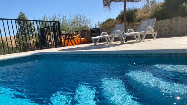 Pool - Wunderschön gelegenes Ferienhaus mit privatem Pool by Interhome (Málaga / Antequera)