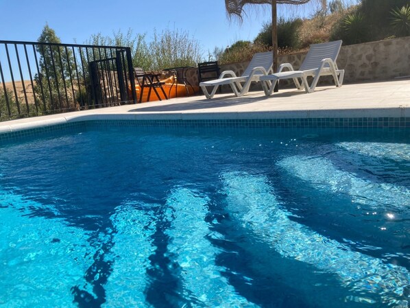 Pool - Wunderschön gelegenes Ferienhaus mit privatem Pool by Interhome (Málaga / Antequera)