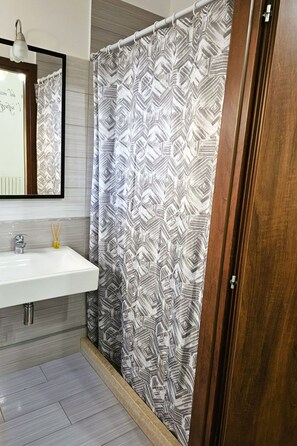 Towels - Wohnung 'Serendila' mit Wallbox by Interhome (Acquarica del Capo)