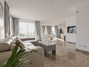 Living area - in Adeje mit privatem Pool by Interhome (Armeñime)