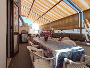 Outdoor dining - Attico Atlantide von Holiday World by Interhome (Gallipoli)