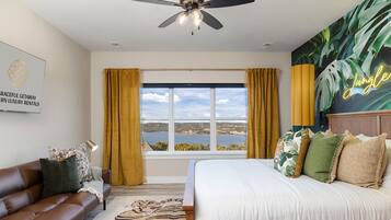 Skrivebord, strygejern/strygebræt, weekendseng, gratis Wi-Fi