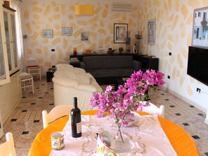 Living area - Vanessa by Interhome (Capo Vaticano)