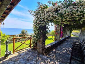 Property grounds - Traumvilla mit Panoramapool by Interhome (Vibonati)