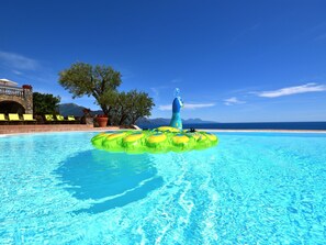 Pool - Traumvilla mit Panoramapool by Interhome (Vibonati)