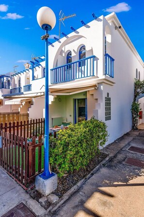 Exterior - mit eigenem Garten und Terrasse by Interhome (Maspalomas)