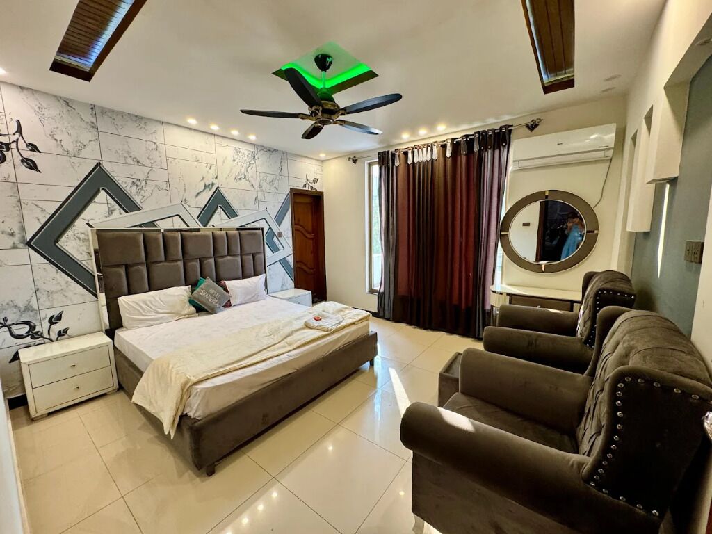 Soundproofing, iron/ironing board, free WiFi