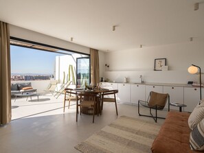 TV - Privater Pool - Terrasse mit Aussicht - Tolle Lage by Interhome (Granada)