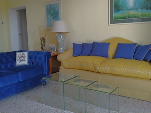 TV - Villa l'Ulivina - Entspannung Garten Sonnenterrasse by Interhome (Sorrento)