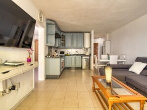 TV - LuxusPenthouse Garajonay by Interhome (Costa Adeje)