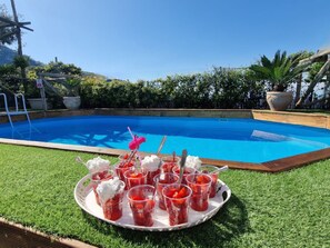 Pool - "Villa Flore" Sorrent und Amalfiküste by Interhome (Colli Fontanelle)