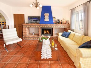 Fernseher, Kamin