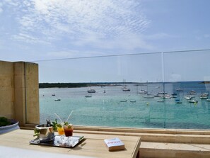 Interior - Luxuswohnung direkt am Strand by Interhome (Colònia St Jordi)