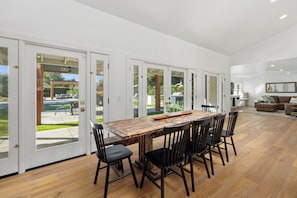 Dining - Retreat - sleeps 6 with Pool & Spa! 1 Mile to L.O. (Los Olivos)