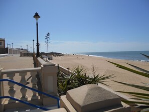 Beach - Wohnung Klimaanlage, Wifi, Terrasse, by Interhome (Chipiona)