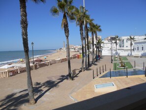 Beach - Wohnung Klimaanlage, Wifi, Terrasse, by Interhome (Chipiona)