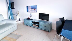Unclassified image, 3 of 25, button - mit Garten, Grill und Terrasse by Interhome (Sperlonga)