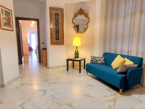 TV - mit Terrasse by Interhome (Rome)