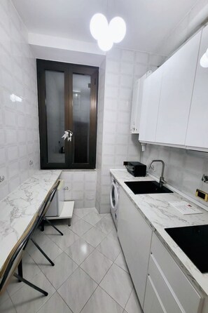 Bathroom / Wellness - 'Rhome Sweet Rhome by Interhome (Rome)