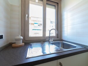 Fridge, microwave, oven, dishwasher - Bubu's Home von Holiday World by Interhome (Rome)