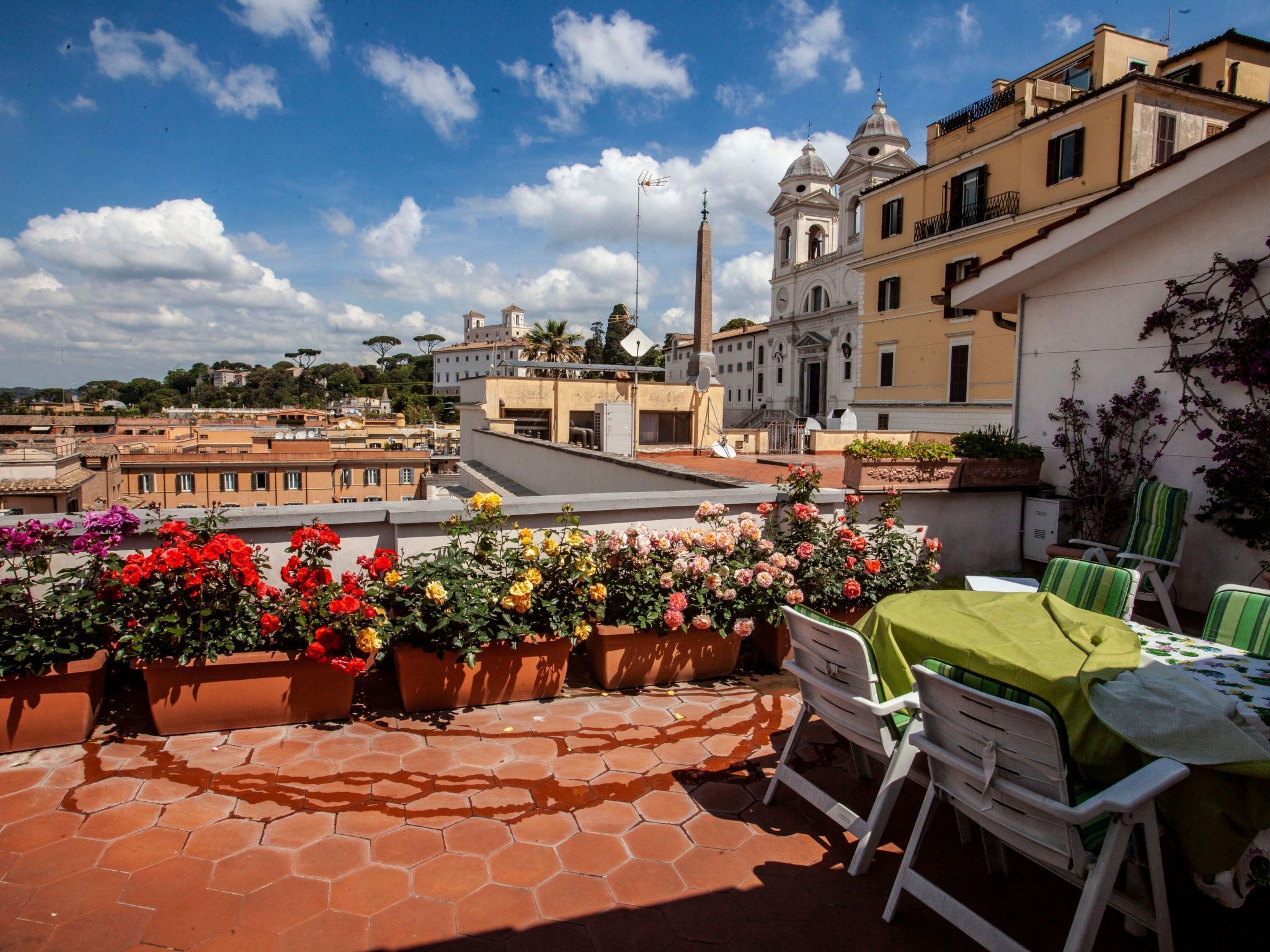 تناول الطعام بالخارج