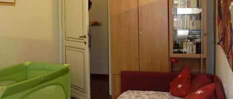 2 soveværelser, internetforbindelse