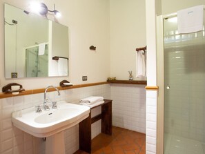 Towels - Palazzo Malfatti Zwei-Zimmer-Wohnung für zwei Personen by Interhome (Massa Marittima)